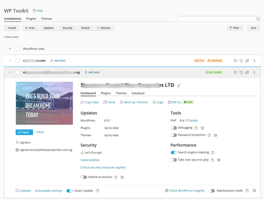 WP Toolkit cPanel 界面：显示 WordPress 安装详情、网站管理工具和性能设置
