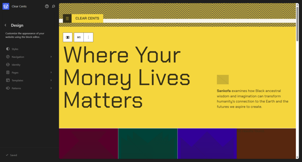WordPress 站点编辑器:显示 Clear Cents 主题的 Blog Home 模板,带大首页标题和块编辑控制