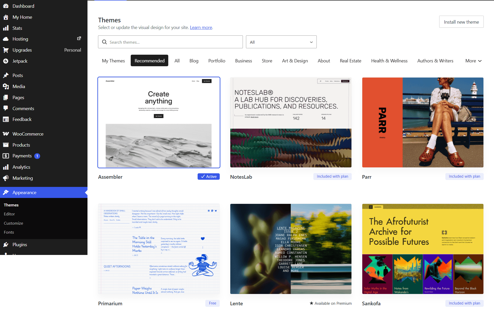 WordPress.com 主题目录页:显示可选设计模板网格