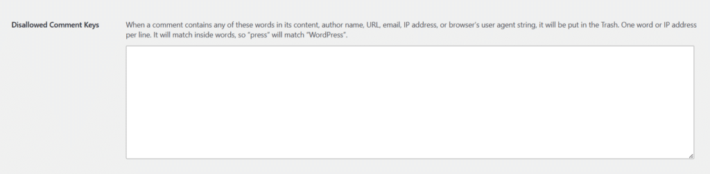 WordPress 讨论设置页面显示不允许的评论键区块，带输入禁用词或 IP 地址的大空文本框